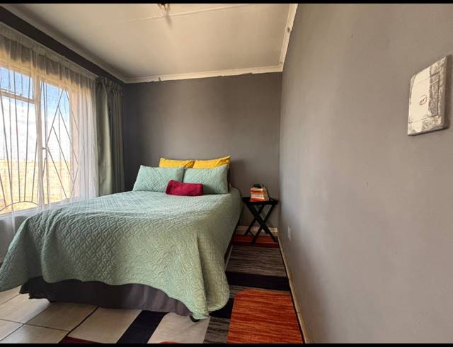 2 BEDROOM HOUSE FOR SALE IN VANDERBIJLPARK CE 4